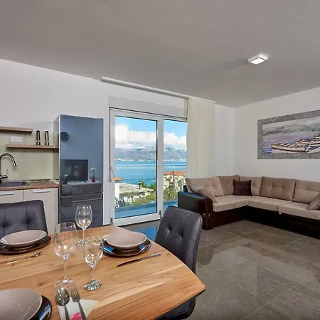 Luxury Zupanovic 아파트