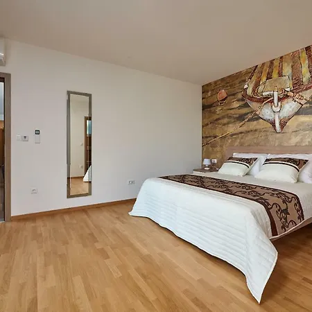 Luxury Zupanovic